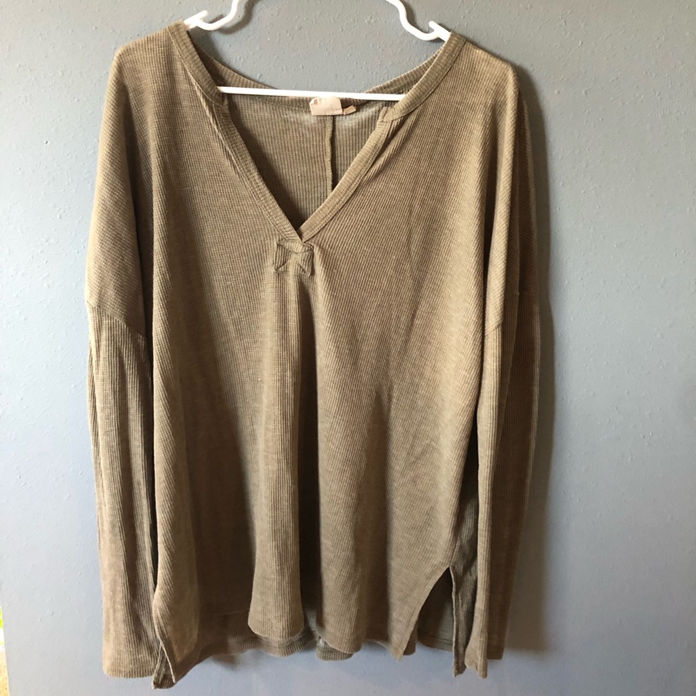 green/brown v neck